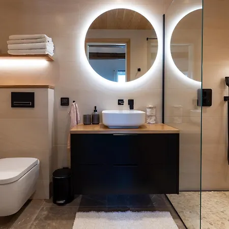 Jueri 15 Kesklinna * Võru