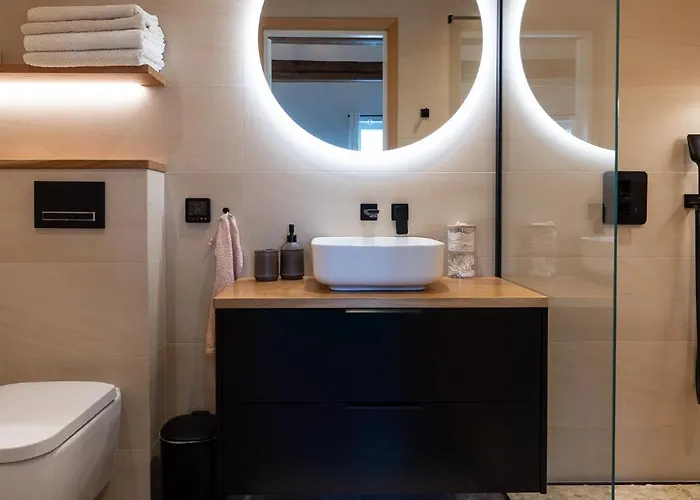 Jueri 15 Kesklinna * Voru