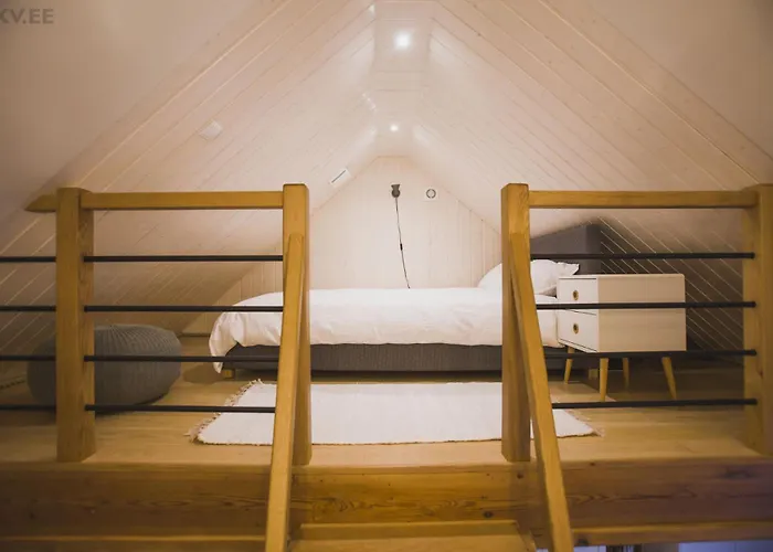 Jueri 15 Kesklinna * Voru